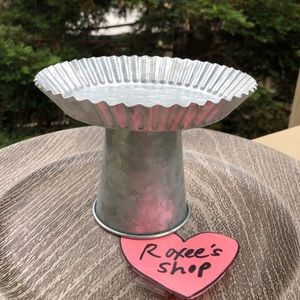 Farmhouse Galvanized Pedestal Riser